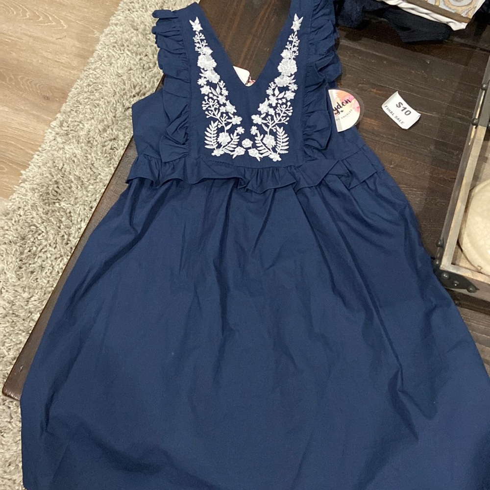 Cute summer Blue with white flower detail with ruffle sleeve